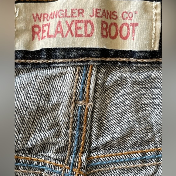 Men’s Relaxed Fit Boot Cut Jeans 38X32 - Picture 5 of 9